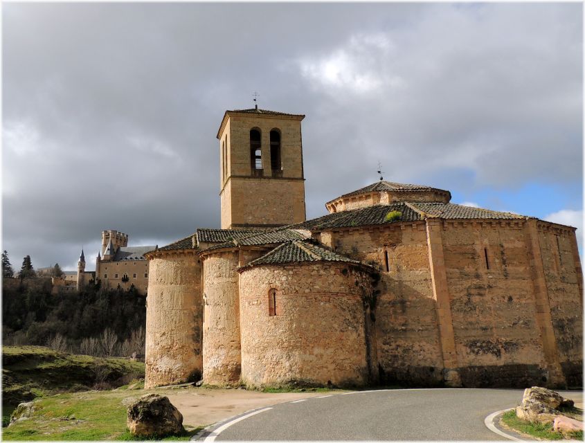 Segovia: 3-Hour Private Walking Tour - Plaza Mayor and Segovia Cathedral: Gothic style in the real city