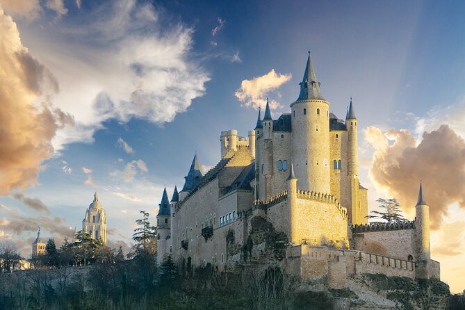 Segovia and Avila Guided Day Trip from Madrid - Segovia’s Roman Core: Aqueduct, San Martín, and the Old Jewish Quarter
