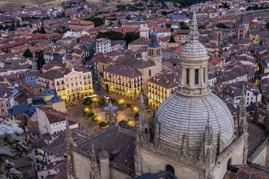 Segovia: Cathedral Tower Guided Tour - Chapel of Saint Blas, then the 2019 3D history show
