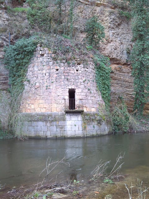 Segovia: guided route on an electric bicycle (ebike) - Fuencisla and the Alcázar area: Church of Veracruz and its dodecagonal plan
