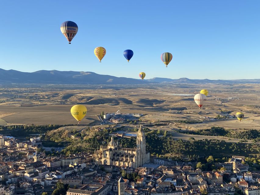 Segovia: Hot-Air Balloon Flight with Optional 3-Course Lunch - Why Segovia looks so different from the balloon basket