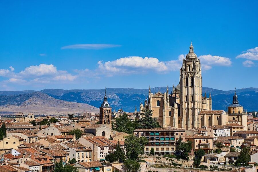 Segovia - Old Town tour including Castle visit - Key things that make this Segovia Old Town tour worth your time