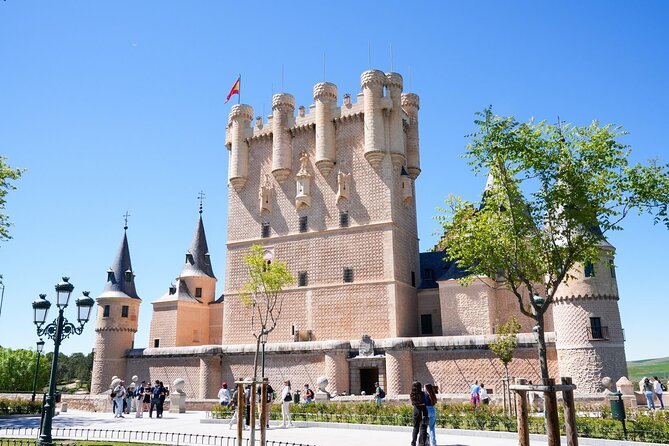 Segovia Tour with Cathedral and Alcazar from Madrid - Cathedral of Segovia: guided interior time, plus a timing reality check