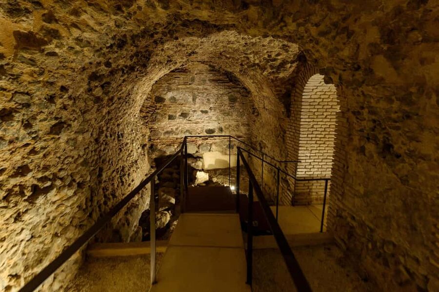 Subway Toledo: night tour 4 subways including Thermae - Where you start, how the route works, and why that matters