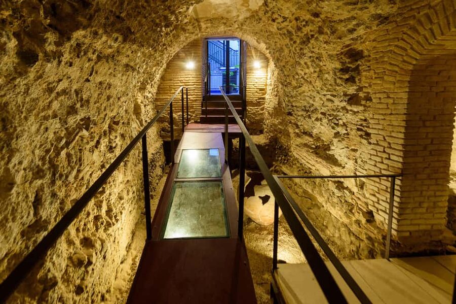 Subway Toledo: night tour 4 subways including Thermae - Stop by stop: what each underground site is, and what you should look for