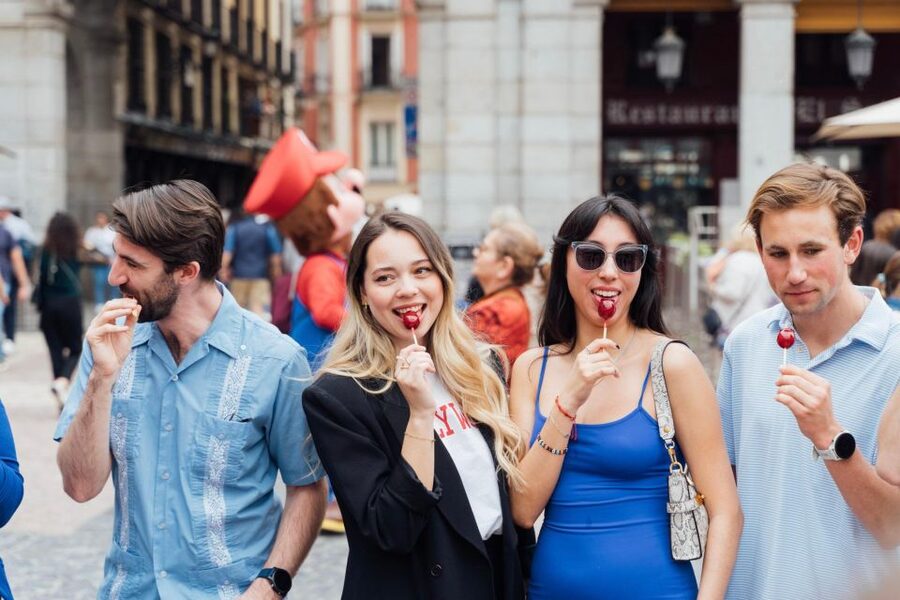 Tapas Food Tour with Dinner in Madrid - The guide matters: Javier and Karina set the tone
