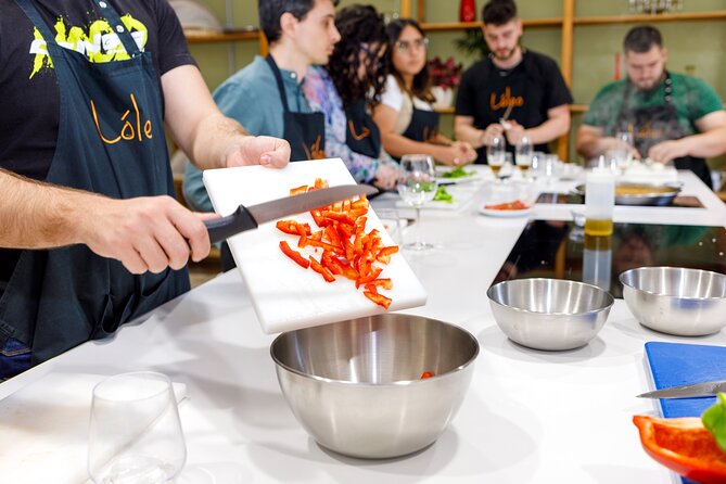 Tapas & Paella Cooking Class in Madrid with a Professional Chef - Meeting Point in Retiro: How to Show Up and Get Started Fast