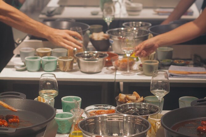 Taste of Spain: Tapas Cooking Class with Bottomless Wine Pairing - Bottomless Wine Pairing: How It Shapes the Meal