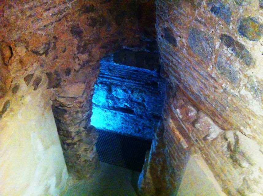 Toledo: Ancient Underground City Tour in Spanish - How the 2-hour route works in real life