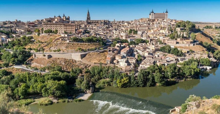 Toledo: City of the Three Cultures Guided Walking Tour - The Alcaná street: an old commercial lane with Cervantes vibes