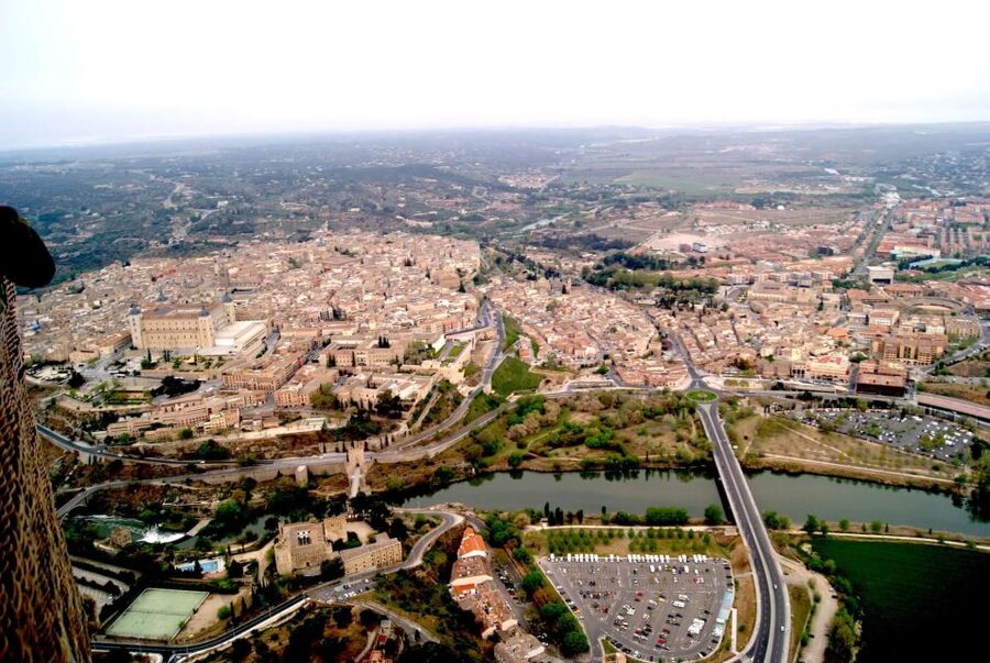 Toledo: Hot Air Balloon Ride with Spanish Breakfast - The flow of the day, from safety briefing to landing celebration