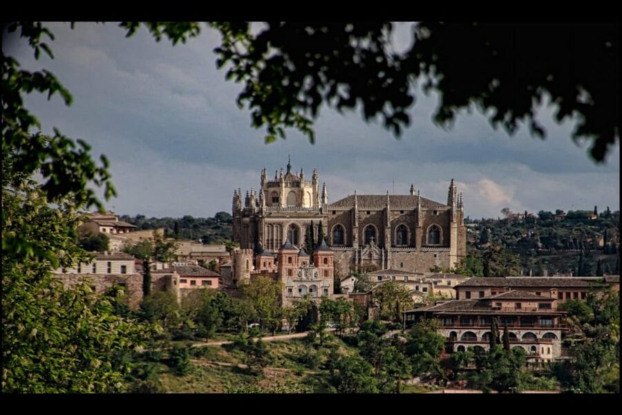 Toledo: Monumentos esenciales: Alcazar, Catedral, Sinagoga - Church of the Jesuits: the largest after the Cathedral, with relic emphasis