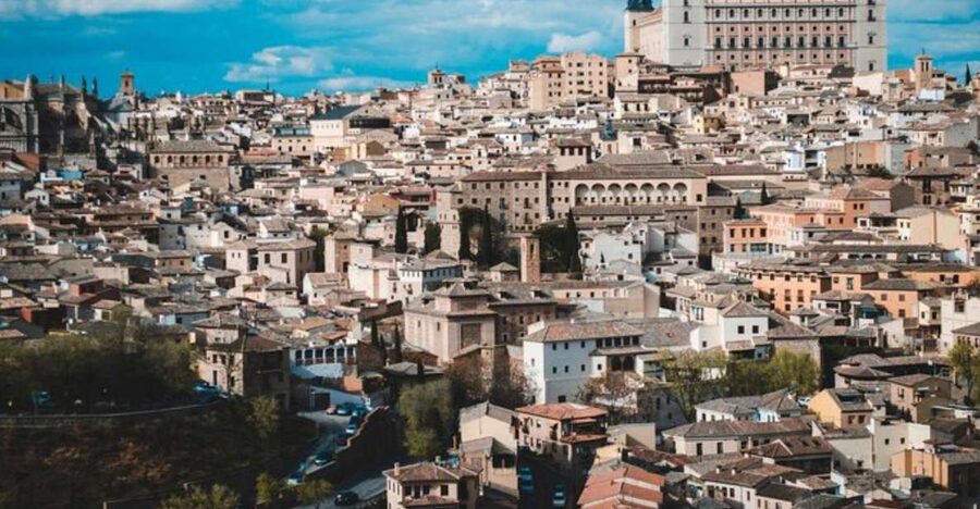 Toledo: Private tour with an official guide - Three hours, hotel pickup, and a route built around you