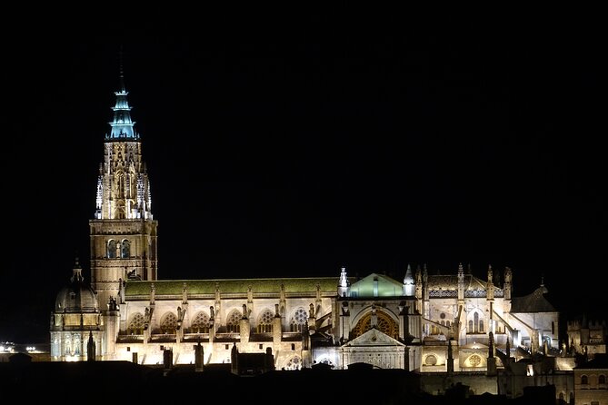 Toledo Private Tour with Local Guide. Pick up in Madrid optional - Plaza de Zocodover: the social hub you use as your anchor
