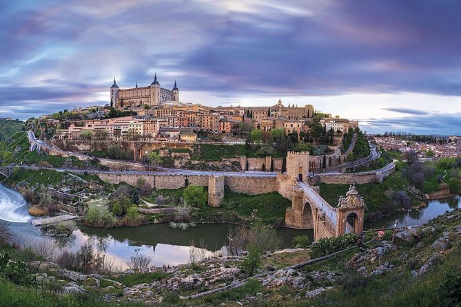 Toledo Tour from Madrid: Cathedral, Synagogue & St. Tome's Church - Pace, headsets, and the bilingual reality of English + Spanish