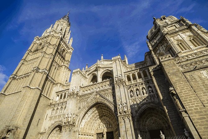 Toledo Tour & Vineyard Walk with Wine Tasting from Madrid - Bus comfort and group logistics: what to expect on a shared day trip