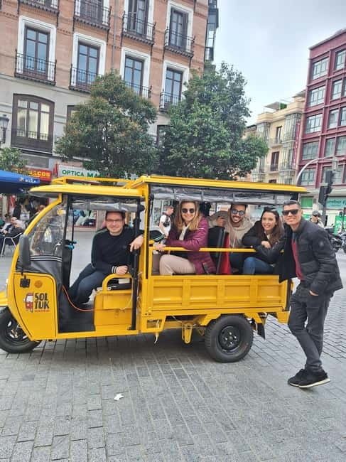 Tour en Tuk Tuk por lo mejor de Madrid - Tuk Tuk Madrid: a practical way to see more in less time