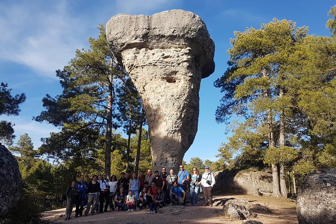 Tour from Madrid to Cuenca and the Enchanted City - Casas Colgadas and Puente de San Pablo: the iconic cliffside moment