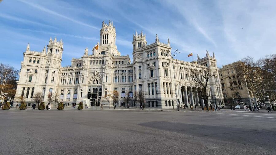 Tour Madrid: Secrets in a Electric Tuk Tuk - Price and Value: When $102 per Group Makes Sense