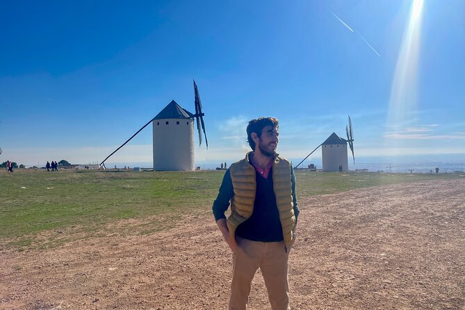 Tour of the Don Quixote Windmills of La Mancha and Toledo with Lunch - The windmill guide style, and what language support looks like