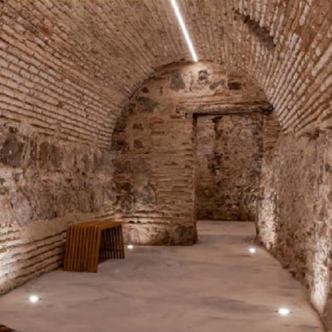 TOUR “ TOLEDO TODO EN UNO ” - House of Don Rodrigo de la Fuente: silk, Jewish converts, and the underground world