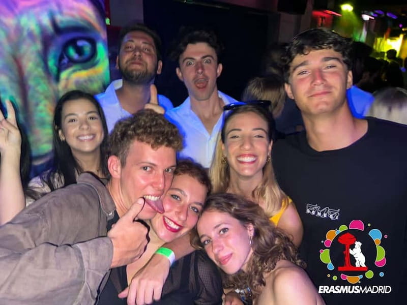 Wild Night Pub Crawl: Free Shots, Games & VIP Club Entry! - Welcome shots, free beer, and what you still need to pay for
