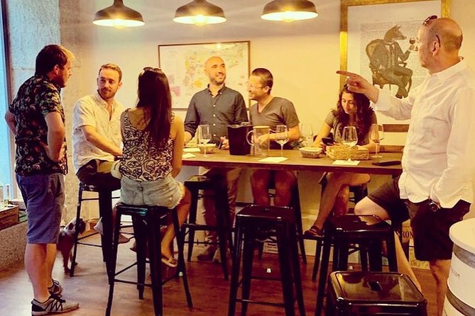 Wine Tasting near Plaza Mayor in Madrid - The tasting lineup: one white plus two reds with a purpose
